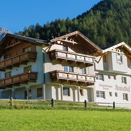 Pension Roasthof Neustift im Stubaital Eksteriør billede