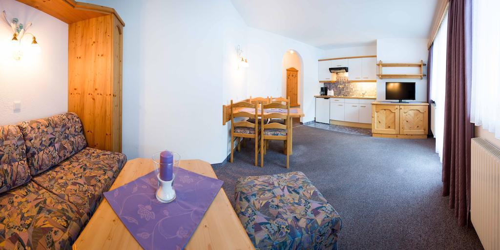 Pension Roasthof Neustift im Stubaital Eksteriør billede