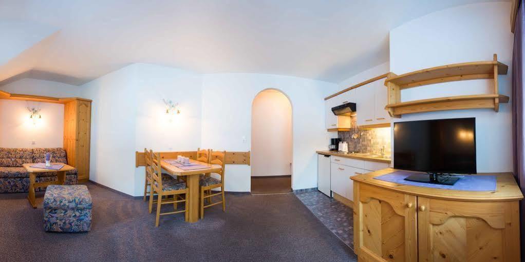 Pension Roasthof Neustift im Stubaital Eksteriør billede